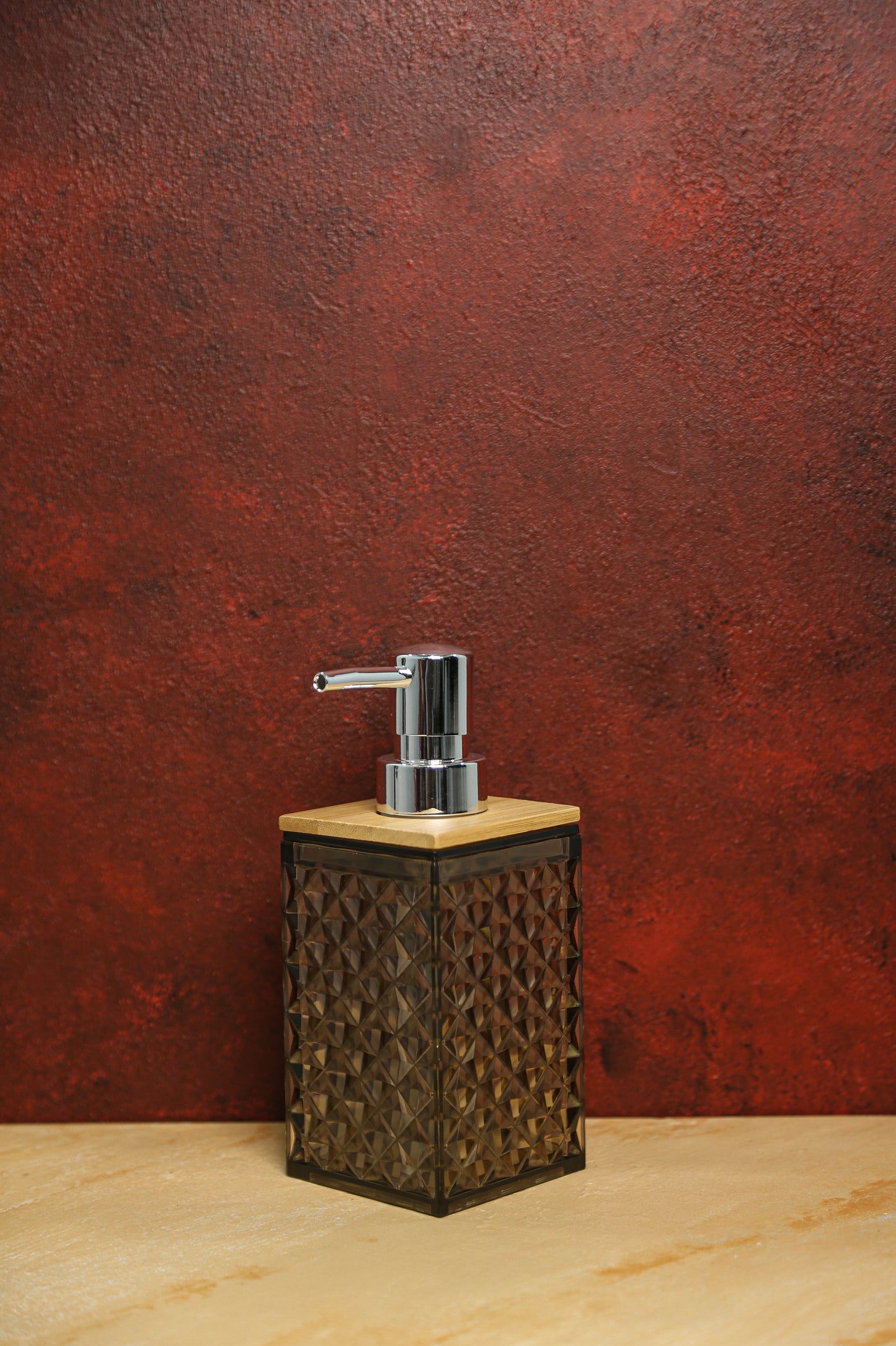 Diamond Square Soap Dispenser - Vervok Collective
