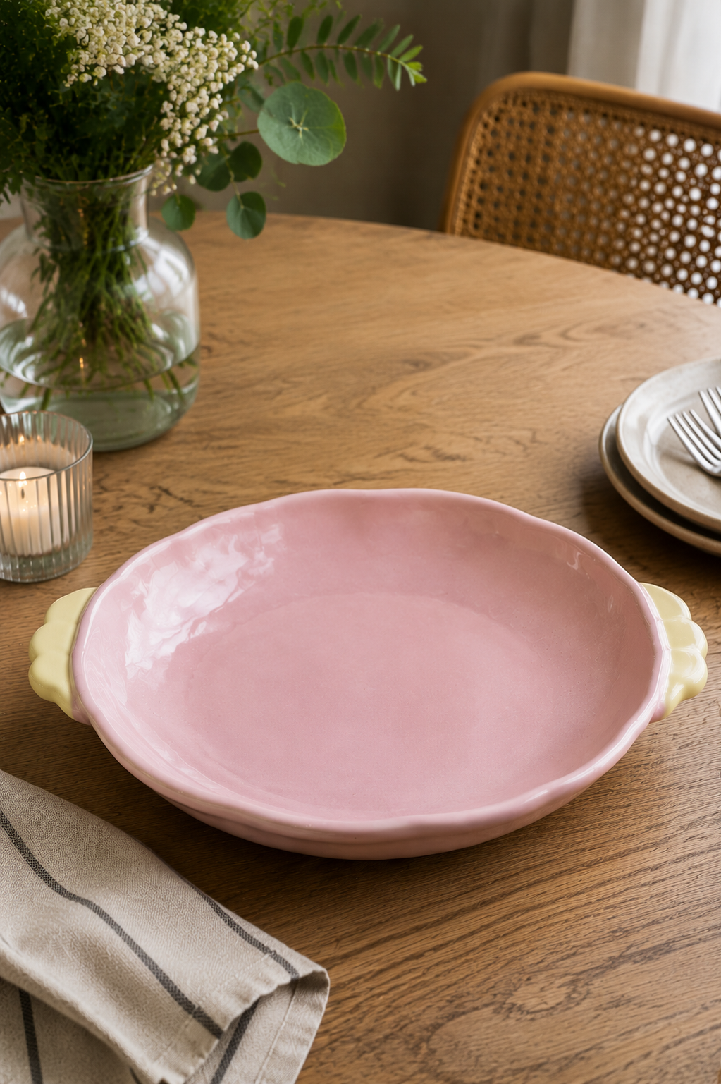 Petal Edge Ceramic Serving Bowl