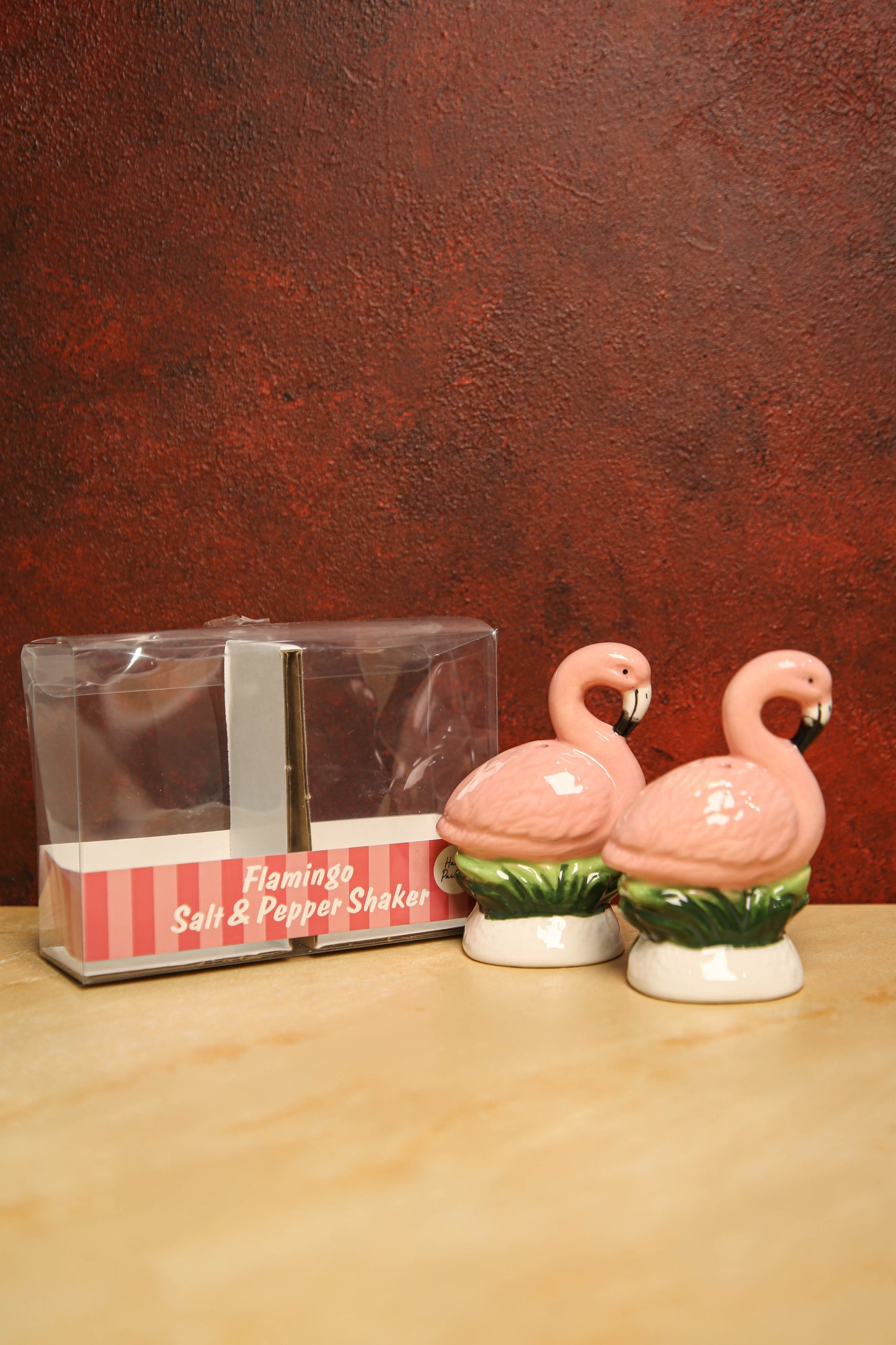 Flamingo salt and pepper shakers