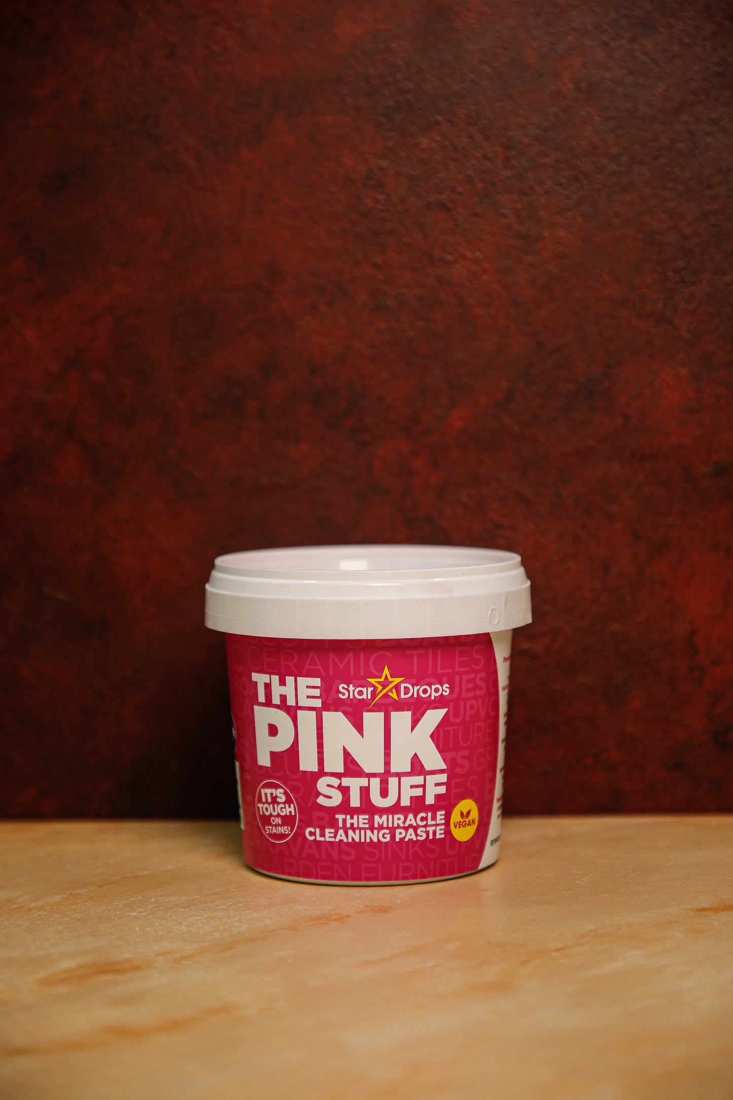 The pink stuff miracle cleaning paste