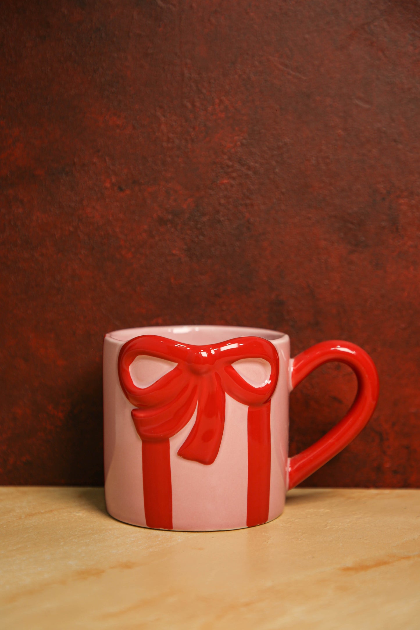 Ceramic bow mug