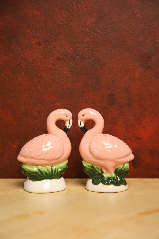 Flamingo salt and pepper shakers