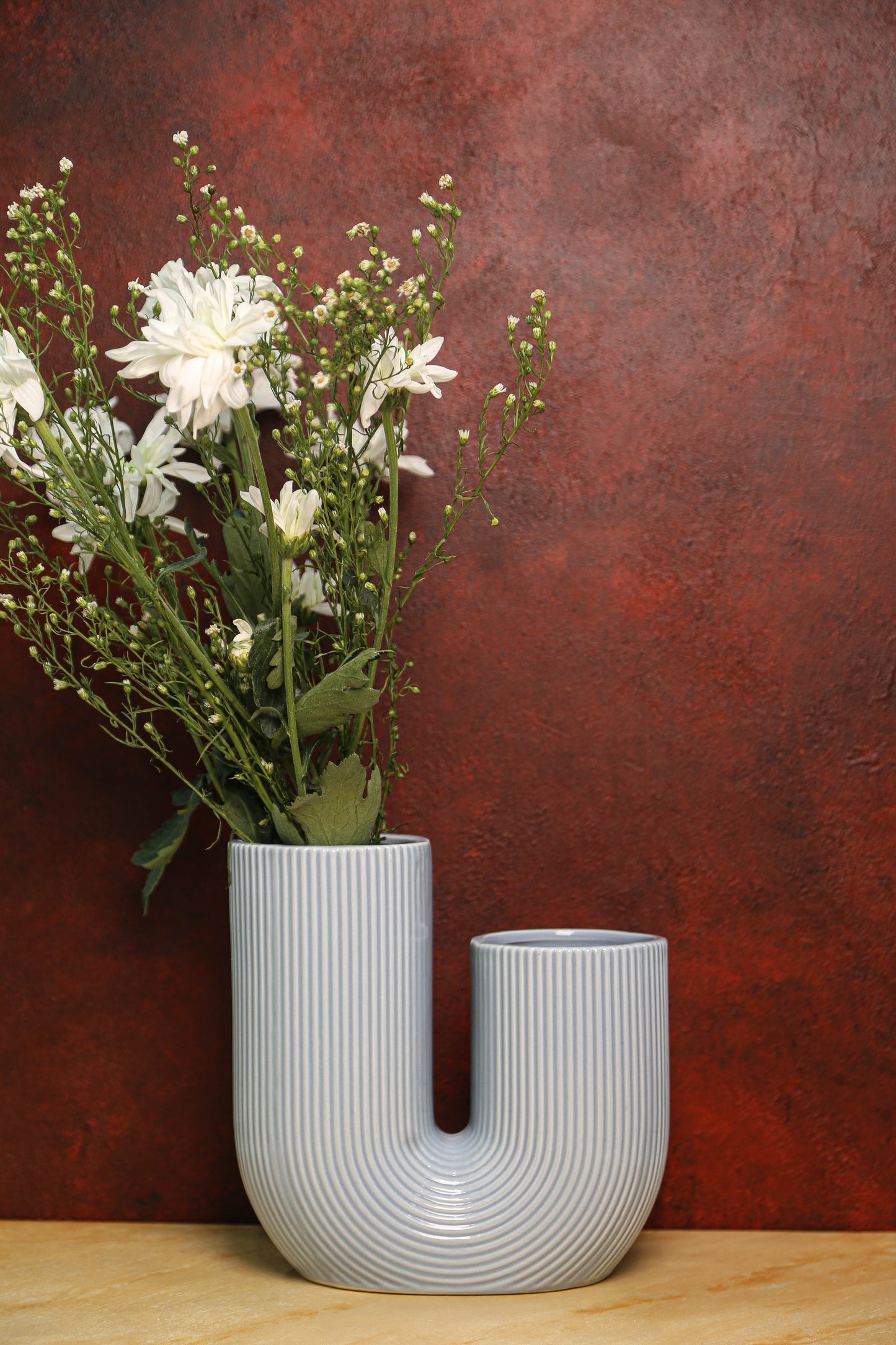 Urbane U-Curve Ceramic Vase - Vervok Collective